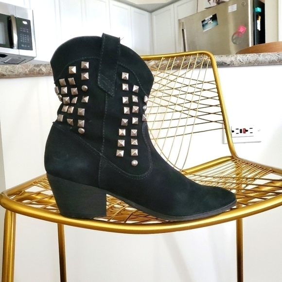 SCHUTZ | Suede Studded Ankle Boot - Picture 4 of 6